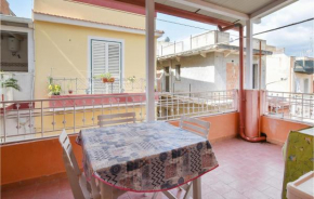 Stunning home in Pozzallo with WiFi and 3 Bedrooms